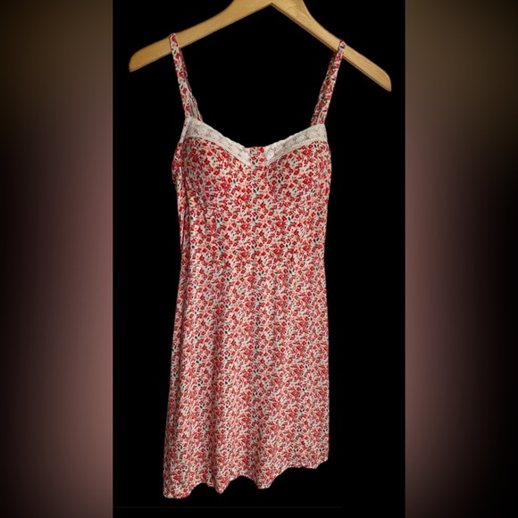 AUW Women’s Floral sundress Sz medium - Picture 9 of 14